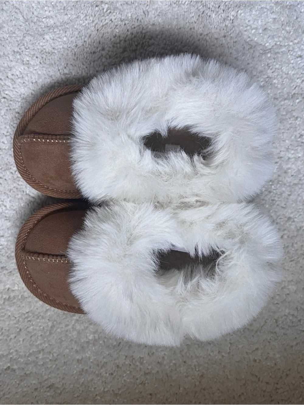 Cat & Jack Slippers